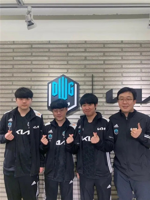 门将王大雷 门将王大雷