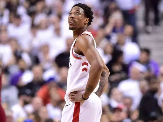 中持续受到 中持续受到